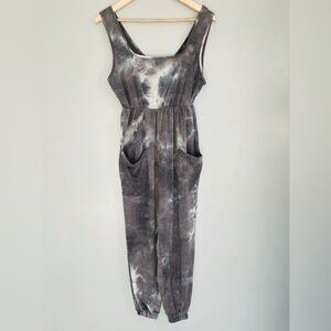 Stylish Tie-Dye Jumpsuit - Black and Gray